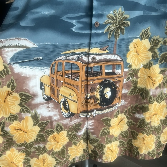 Maui Maui Hawaiian Islands Button Down Short Sleeve Hawaiian Shirt - Picture 13 of 13